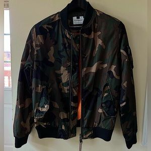 Stylish camo bomber